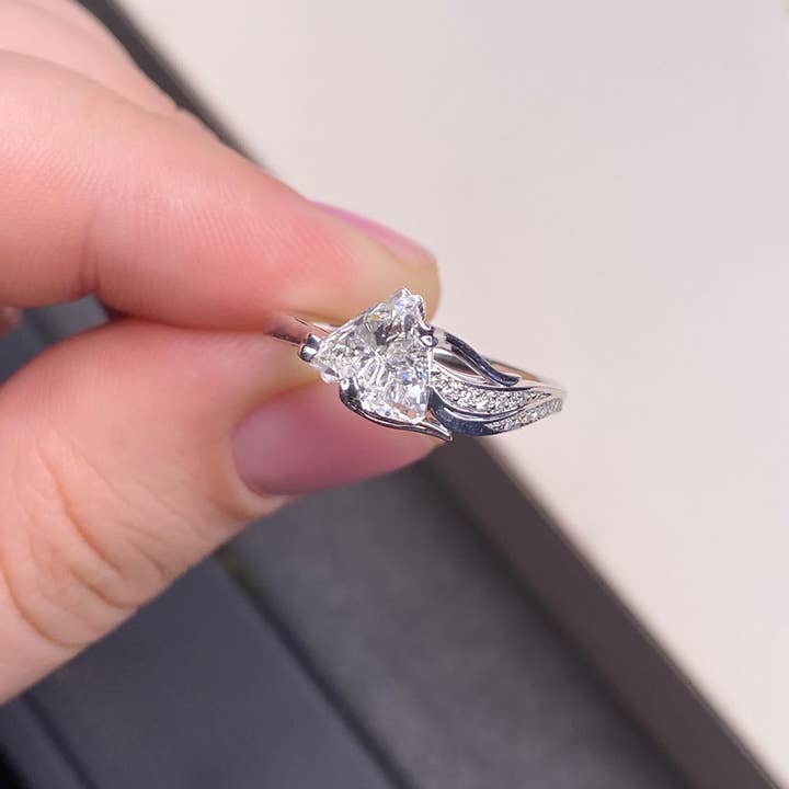 1.00 CT Horse Head Cut Lab Grown Diamond, VS1 E-F, Ethical Diamond